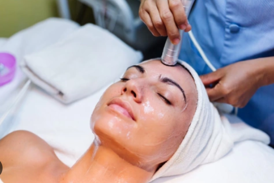 hydrafacial treatment in Noida